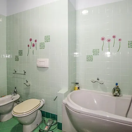 Amazing In With Swimming Pool Comiso