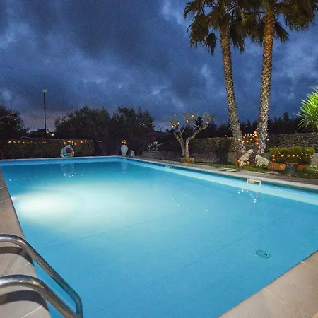 Amazing In With Swimming Pool